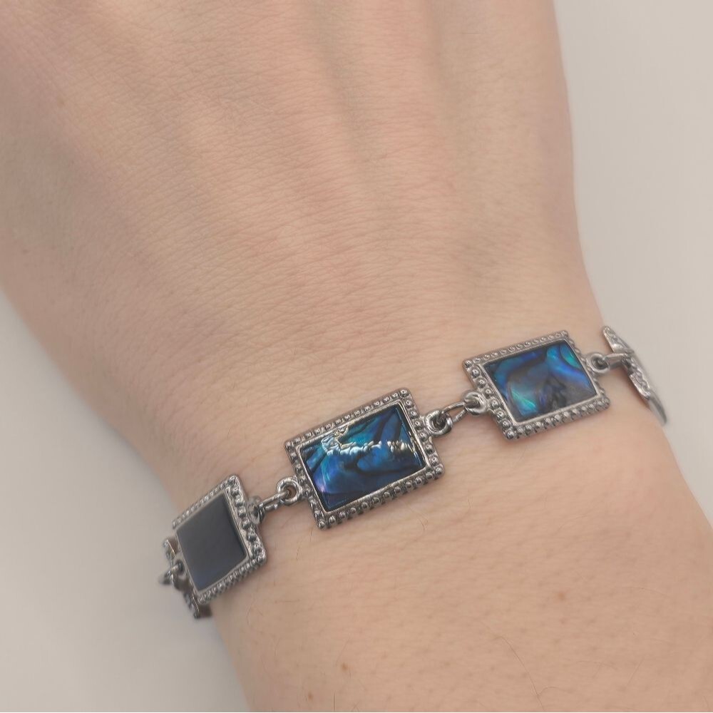 Vintage Unmarked Abalone Shell Bracelet Blue/Green 7.5in